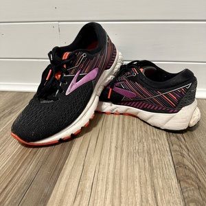Brooks Adrenaline GTS 19